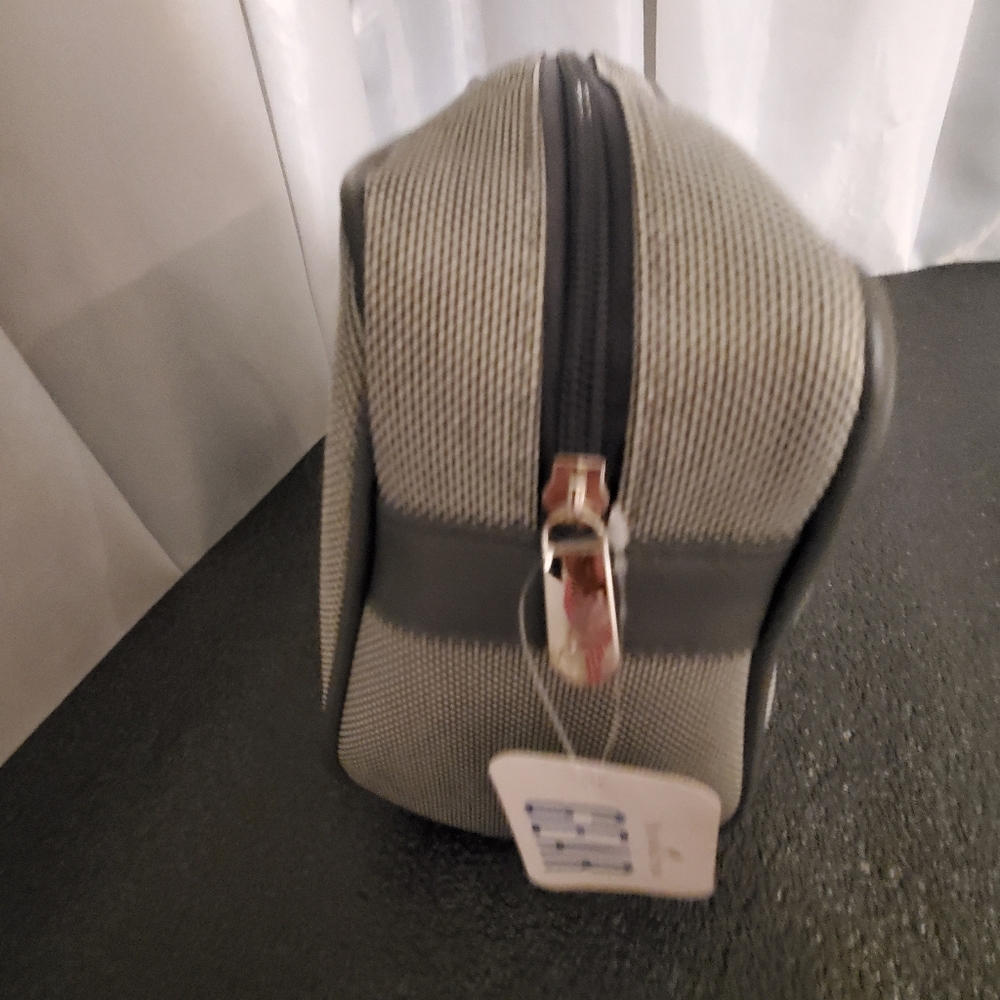 YLEO Blends Dopp Kit / Essential Oil Travel Bag